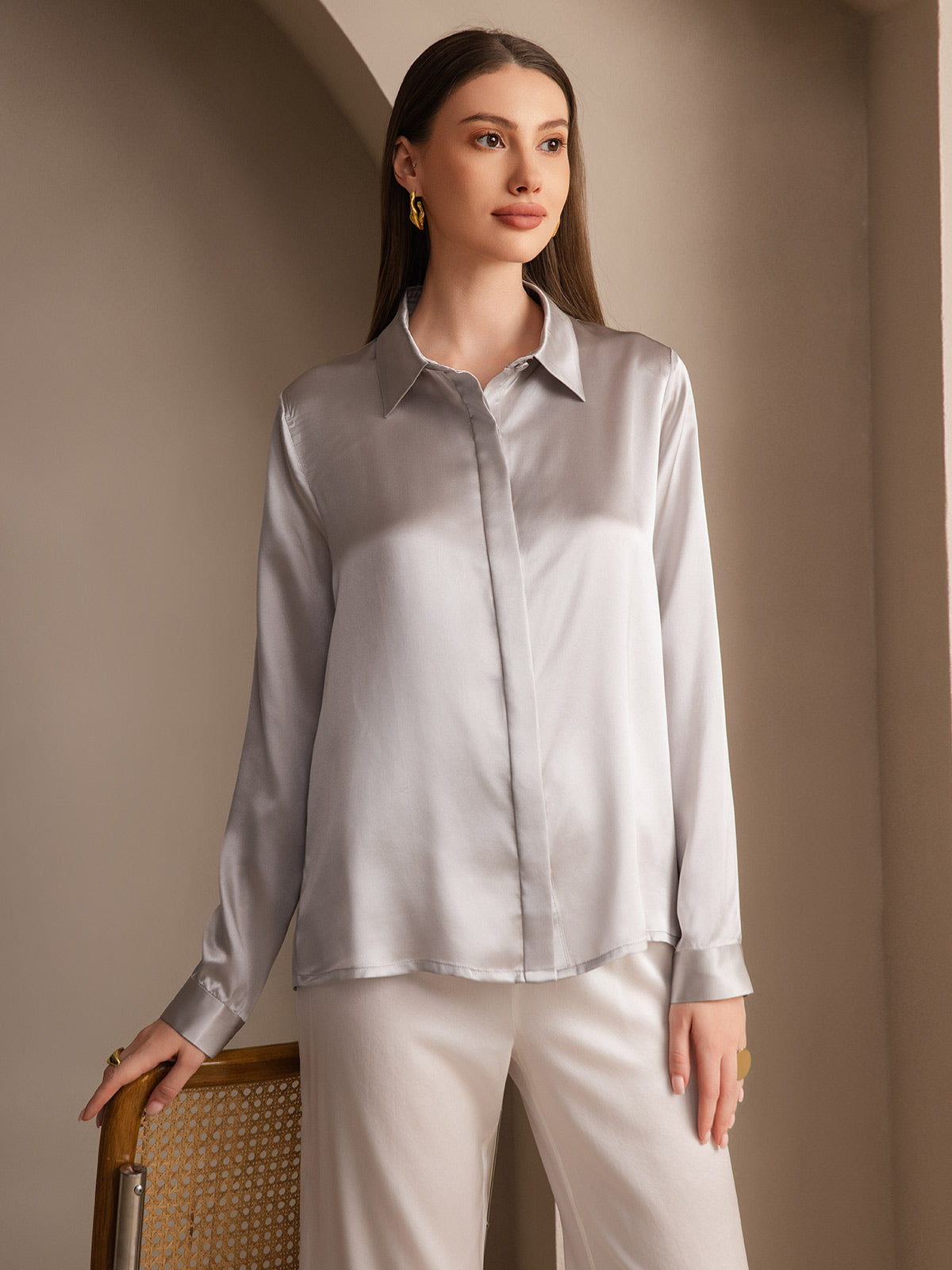 19 Momme Silk Solid Color Basic Long-Sleeved Shirt