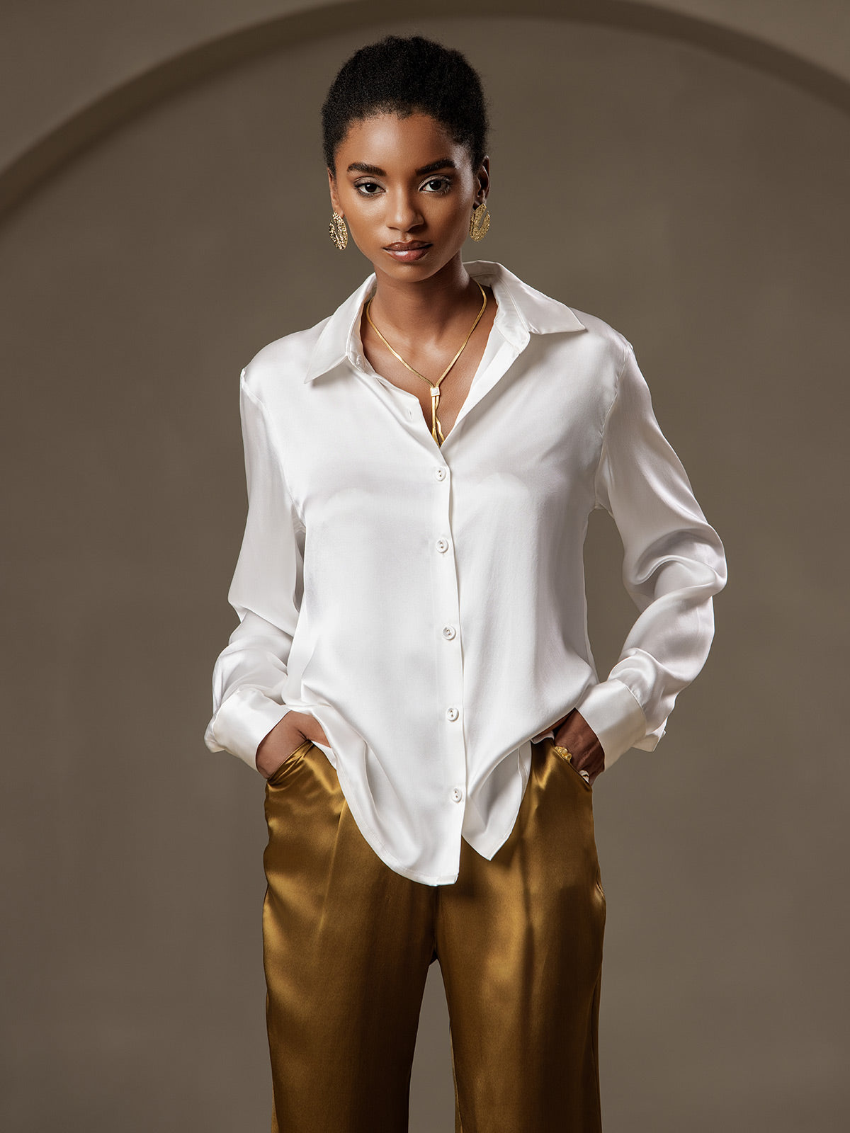 19 Momme Silk Solid Color Fashionable Basic Shirt