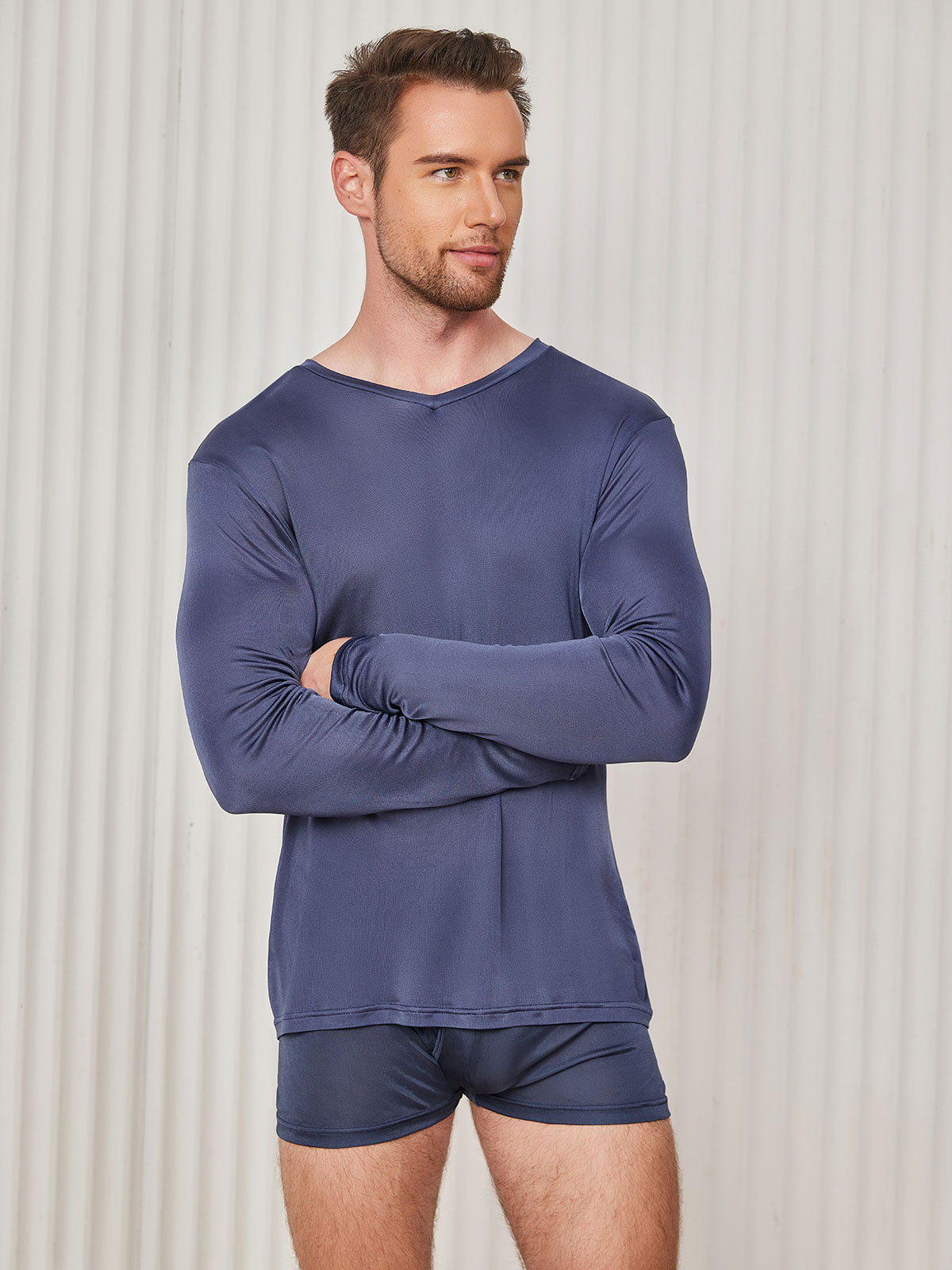 Mens V-Neck Long Sleeve Silk Knitted Tee