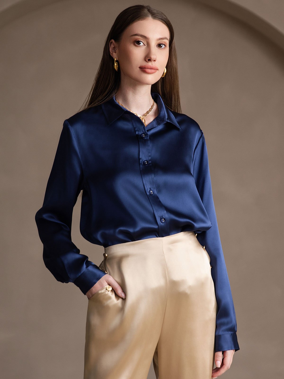 19 Momme Silk Fashionable Basic Shirt