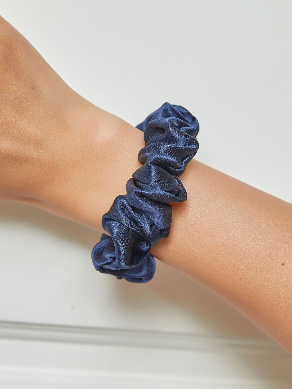 Pure Silk Midnight Scrunchies - Regular - 2cm