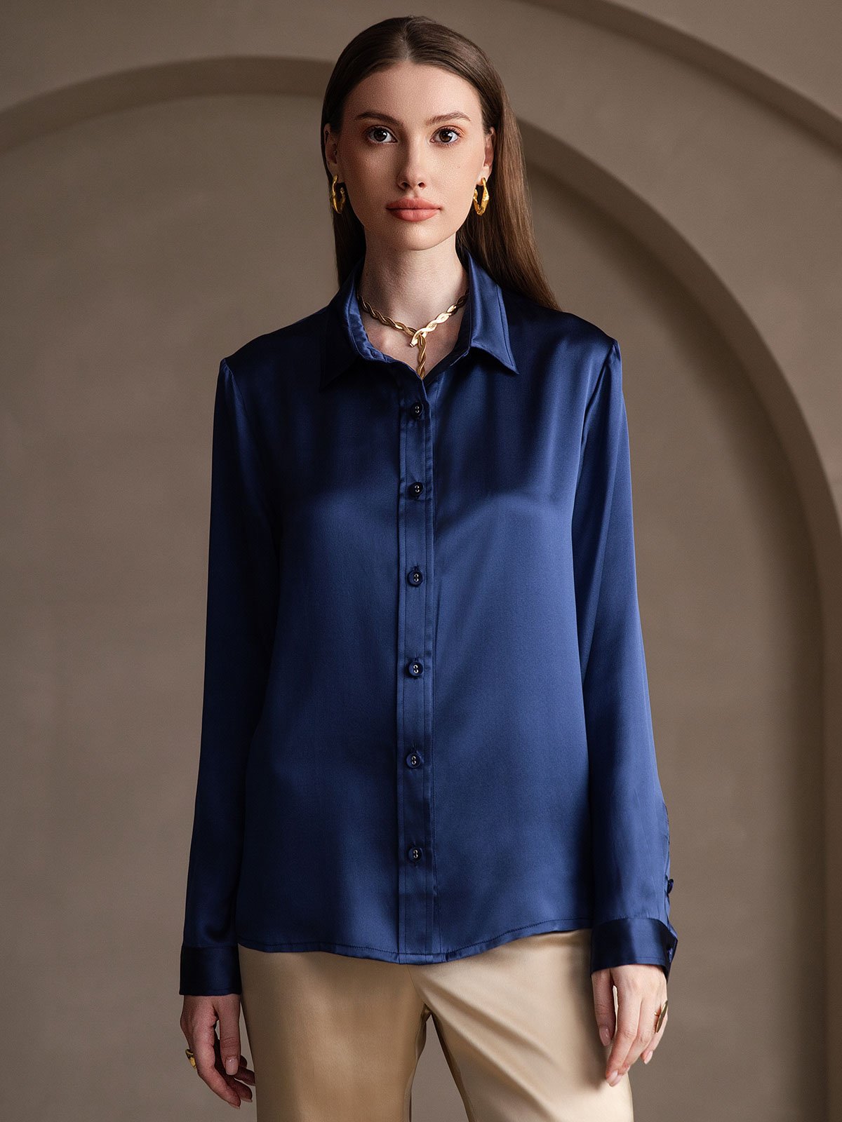 19 Momme Silk Fashionable Basic Shirt