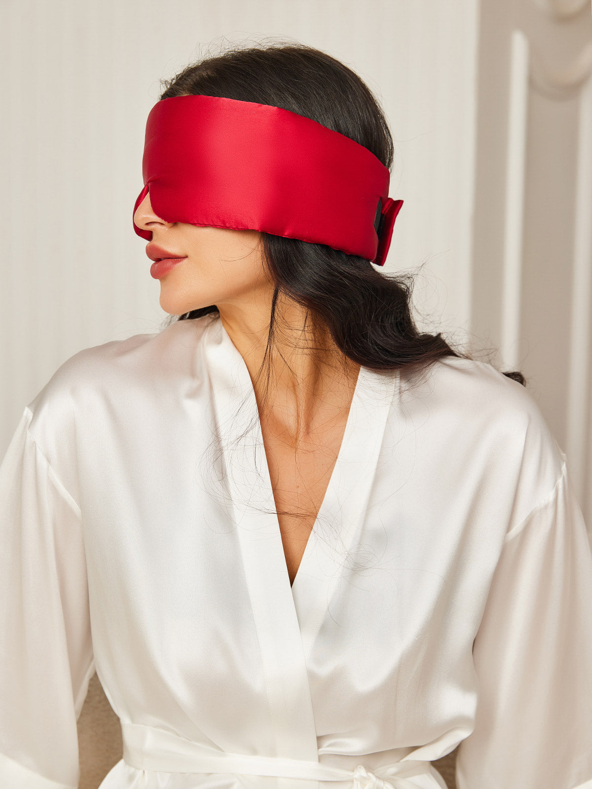 One Piece Elegant Silk Sleep Eye Mask