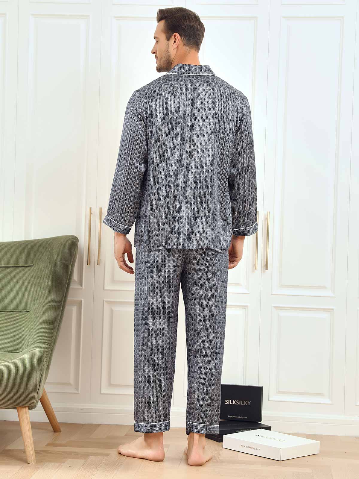 Luxurious Silk Printed Men‘s Pajama Set