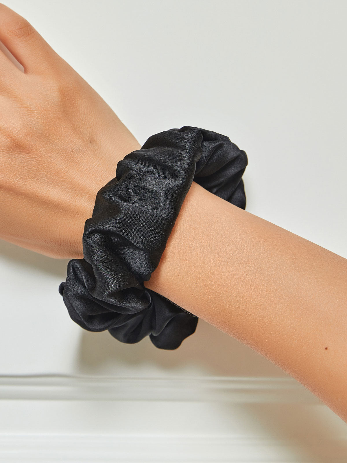 Pure Silk Midnight Scrunchies - Middle - 3.5cm