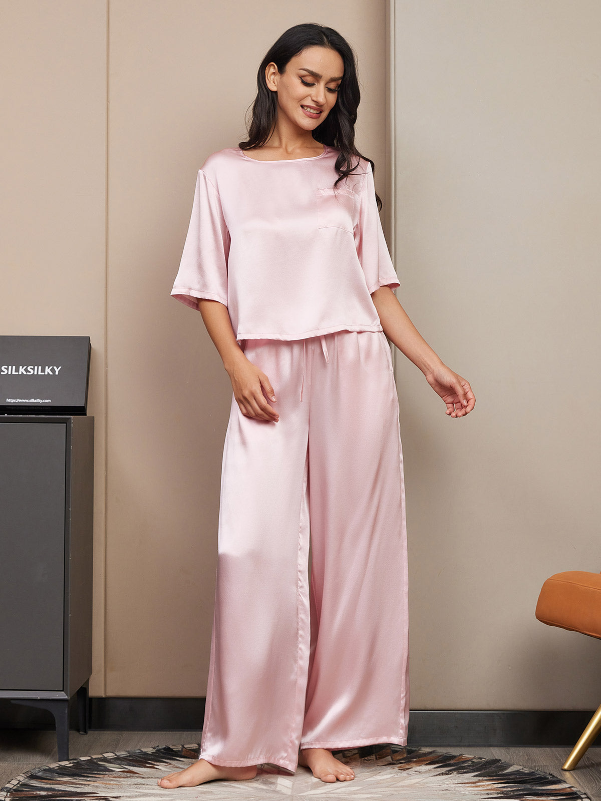 Pure Silk Women‘s Pajama Set