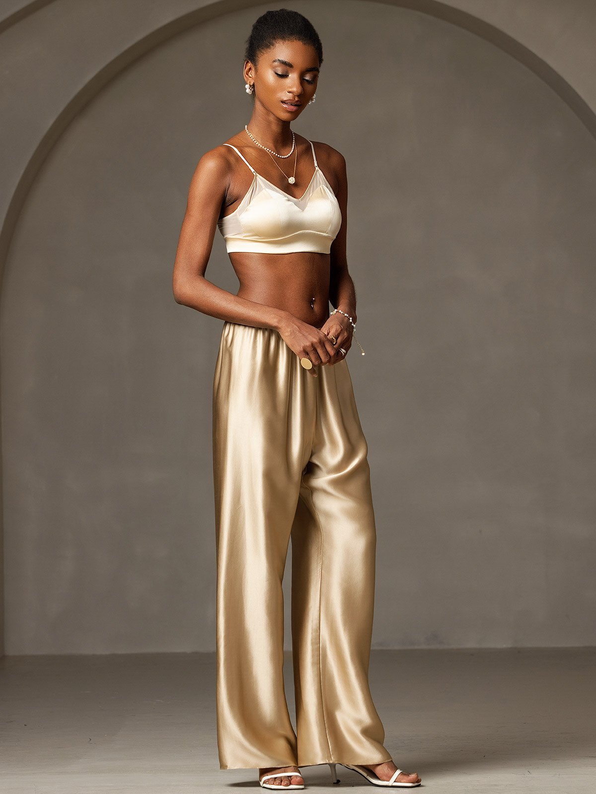 19Momme Fashionable High-Waisted Wide-Leg Pants