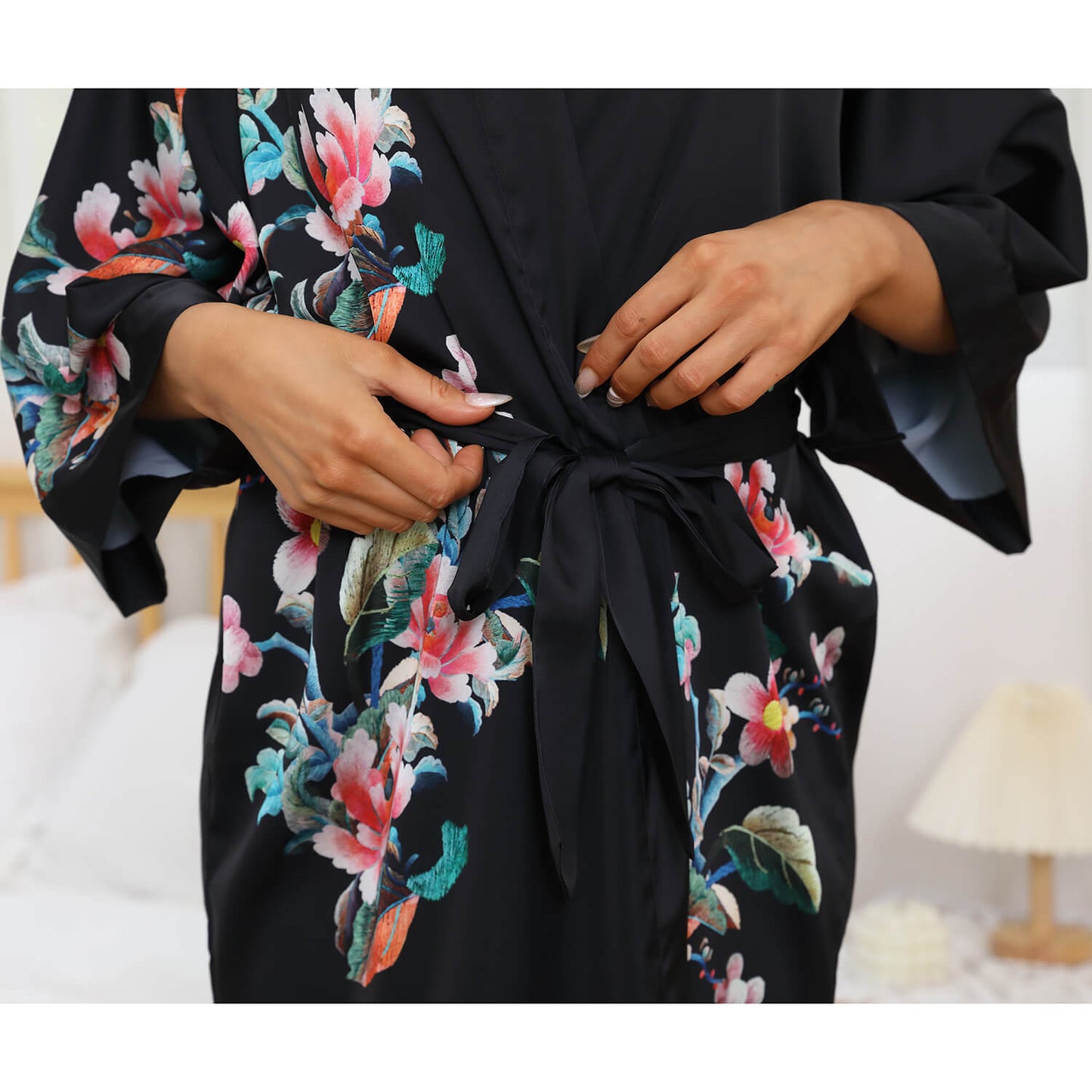 Women's Short floral silk kimono Robes 100% pure Silk Bathrobe